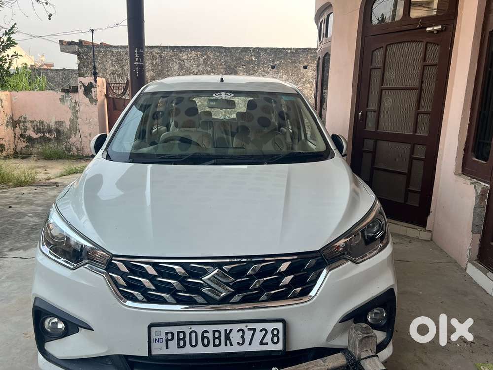 Maruti Suzuki Ertiga Vxi 2025
