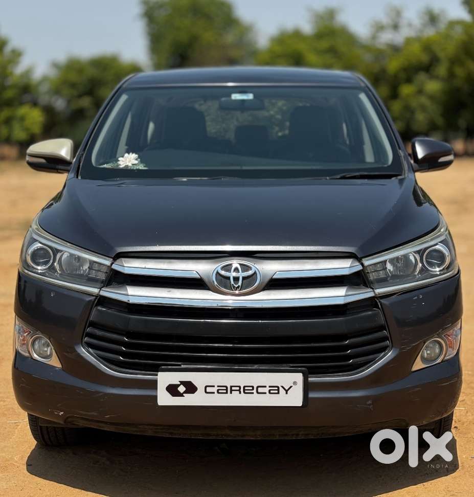 Toyota Innova Crysta 2.4 V, 2016, Diesel