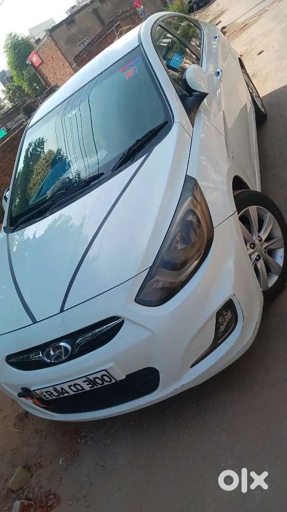 Hyundai Verna 2011 Disember.  Diesel Well Maintained Mint Condition