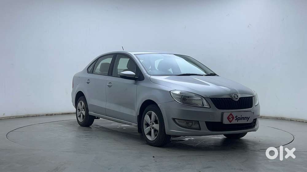 Skoda Rapid 1.6 Mpi Ambition, 2015, Petrol