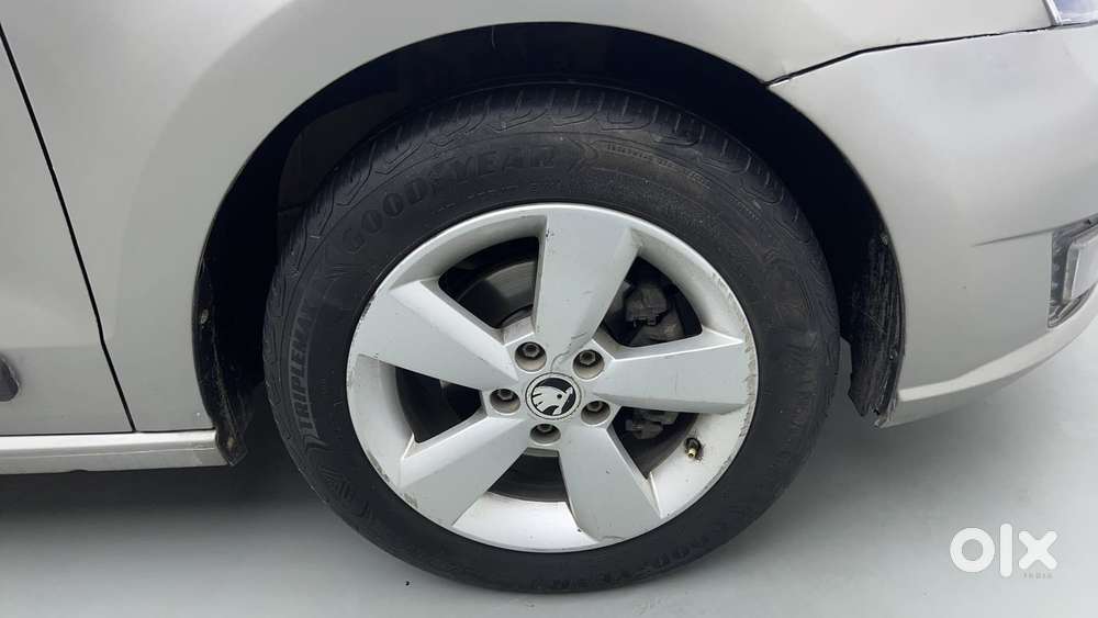 Skoda Rapid 1.6 Mpi At Ambition, 2017, Petrol