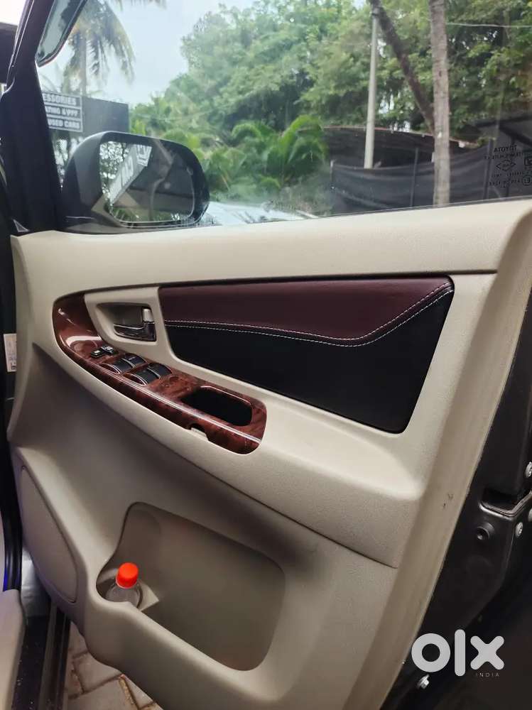 Toyota Innova 2014 Diesel Well Maintained,