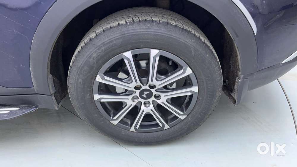 Mahindra Xuv700 2.0 Ax 7 Petrol At Luxury Pack Str, 2024, Petrol