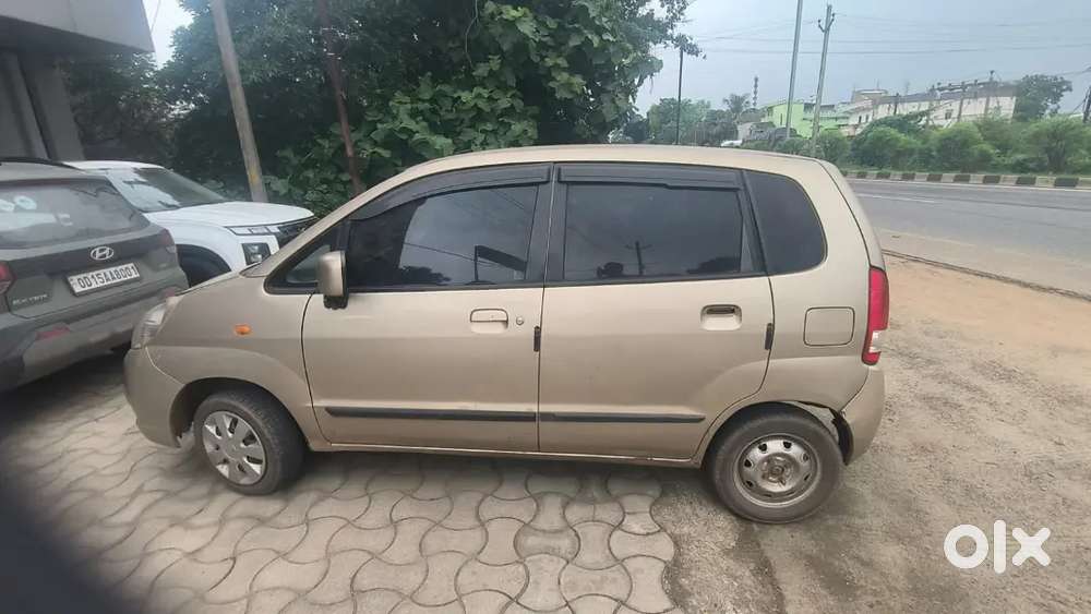 Maruti Suzuki Zen Estilo 2012