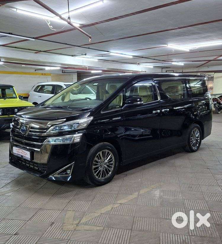 Toyota Vellfire 2.5 Hybrid, 2022, Petrol