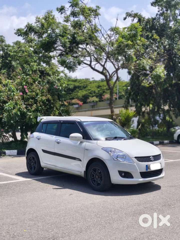 Maruti Suzuki Swift Vxi, 2014, Petrol