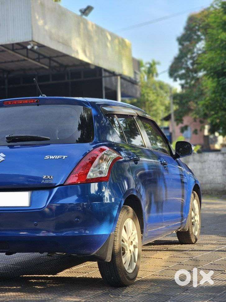 Maruti Suzuki Swift Zxi, 2013, Petrol