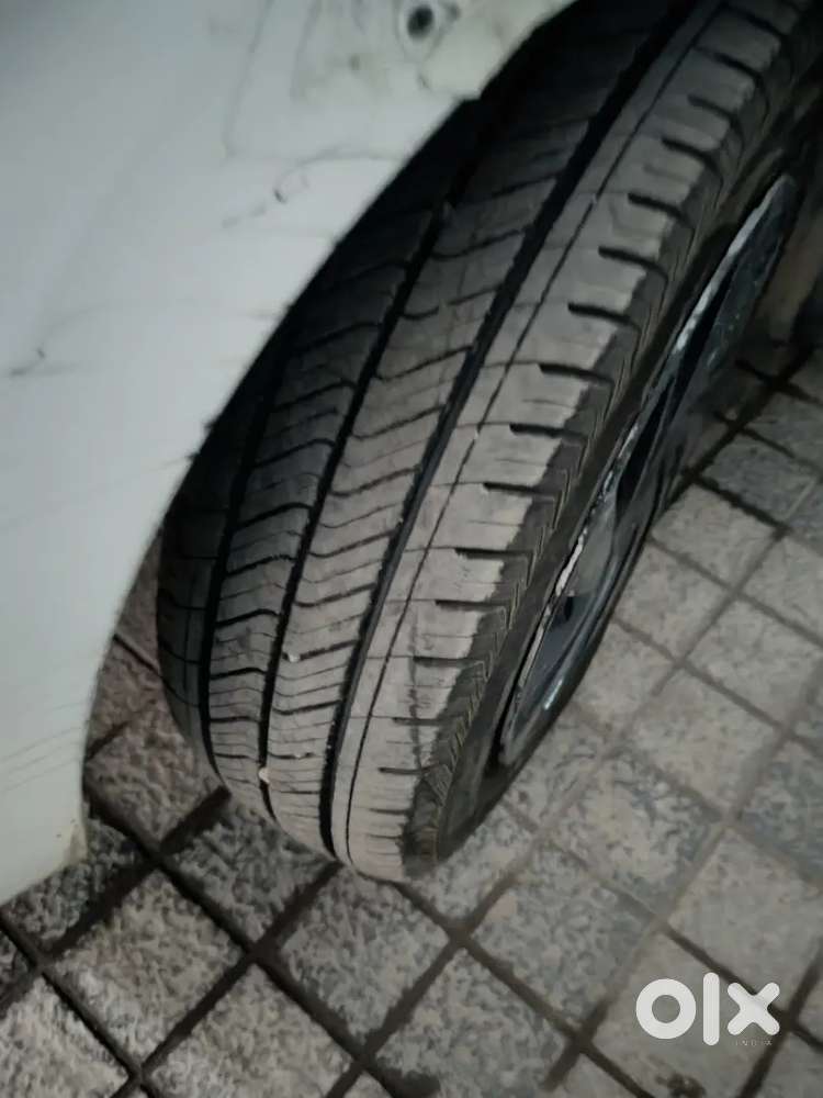 Maruti Suzuki Ertiga Vxi 2021,new Tyres 4no.,new Battery,full Ins Fe27