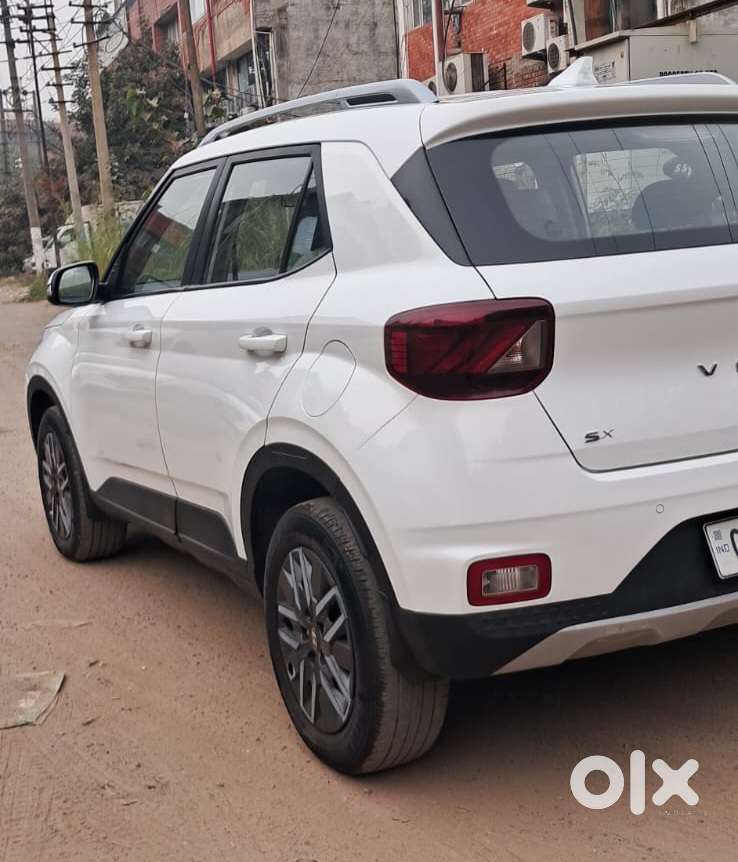 Hyundai Venue Sx Mt, 2022, Diesel