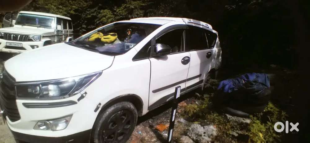Innova Crysta 80 Limit Base Model