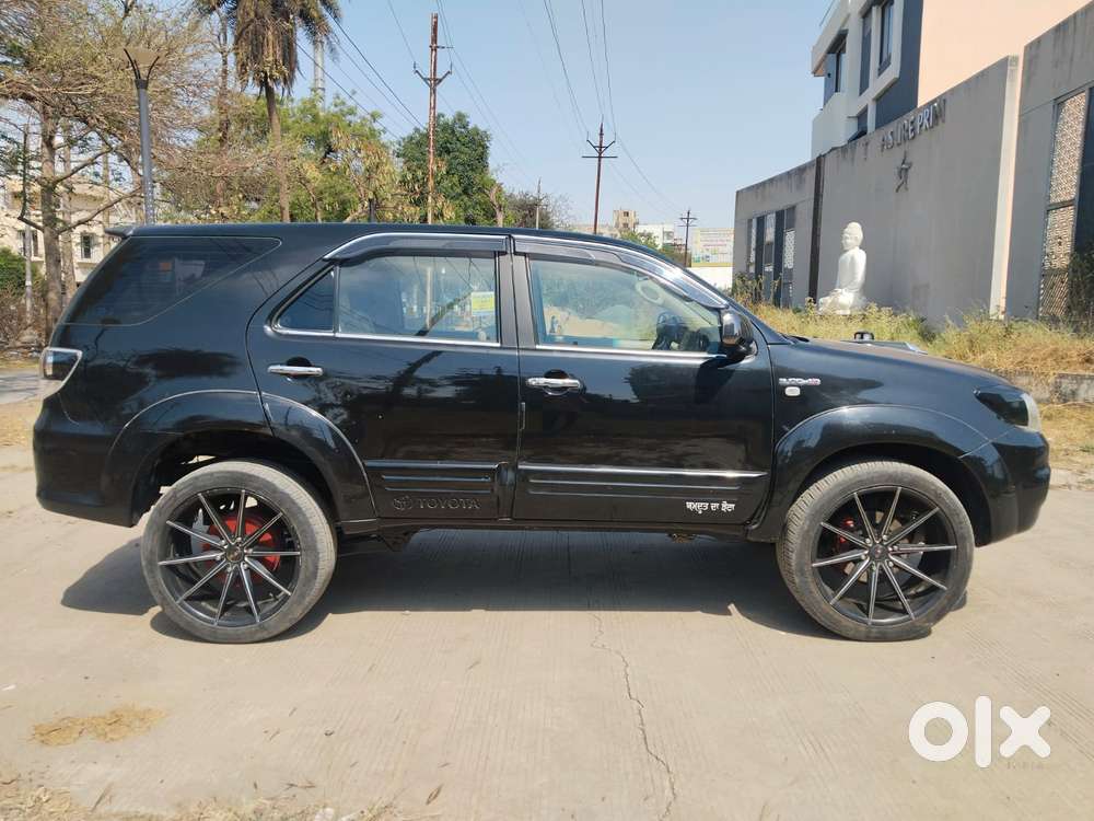 Toyota Fortuner, 2011, Diesel