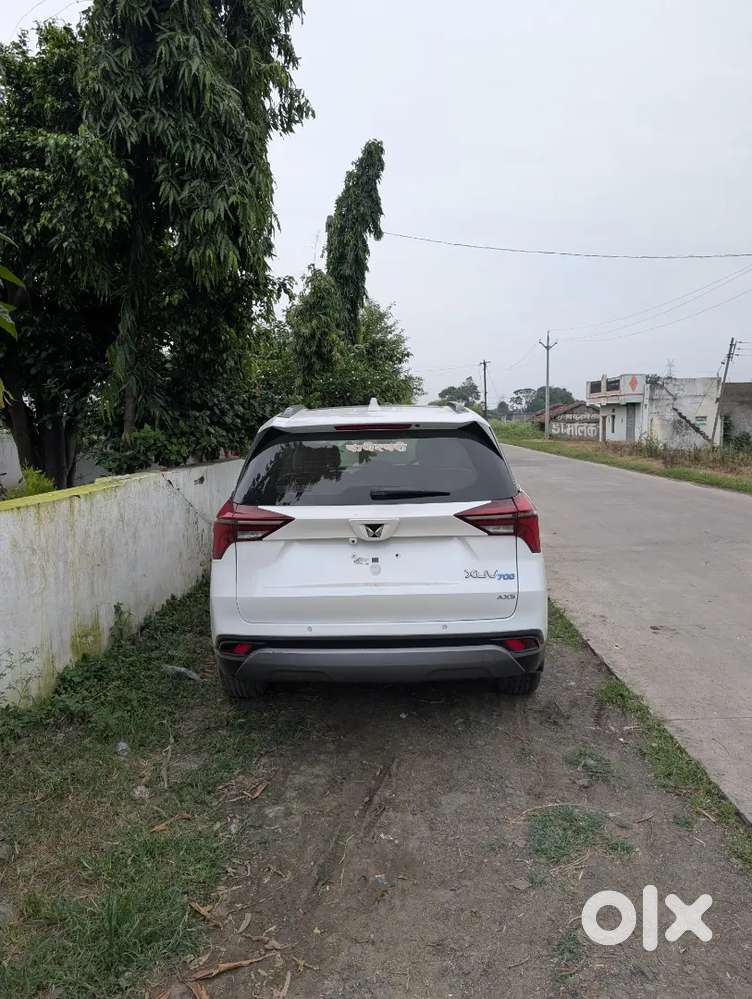 Mahindra Xuv700 Diesel Mt 2024