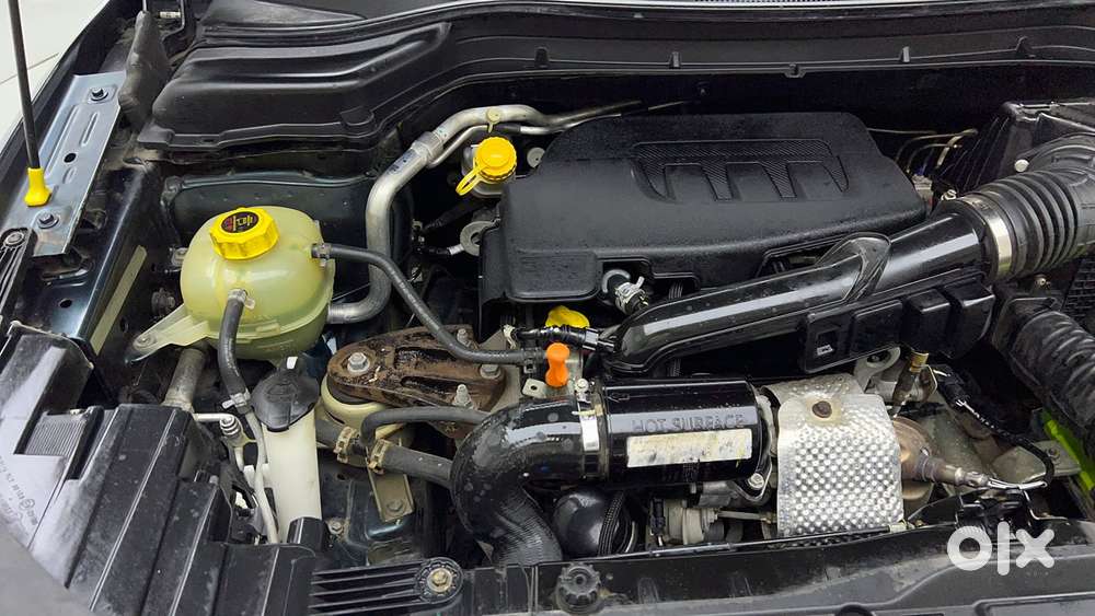 Mahindra Xuv300 W8 Option, 2022, Petrol