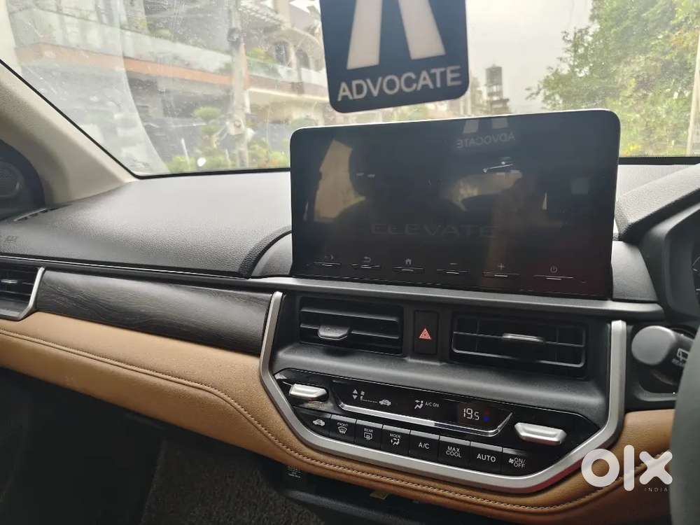 Honda Elevate 2025 Zx  Petrol 5800 Km Driven