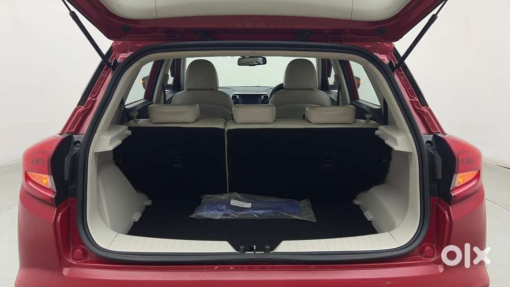 Mahindra Xuv300 W8 (o) 1.5 Diesel Amt, 2023, Diesel