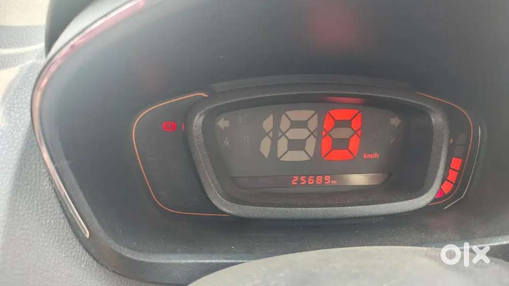 Renault Kwid 2019 Petrol Well Maintained