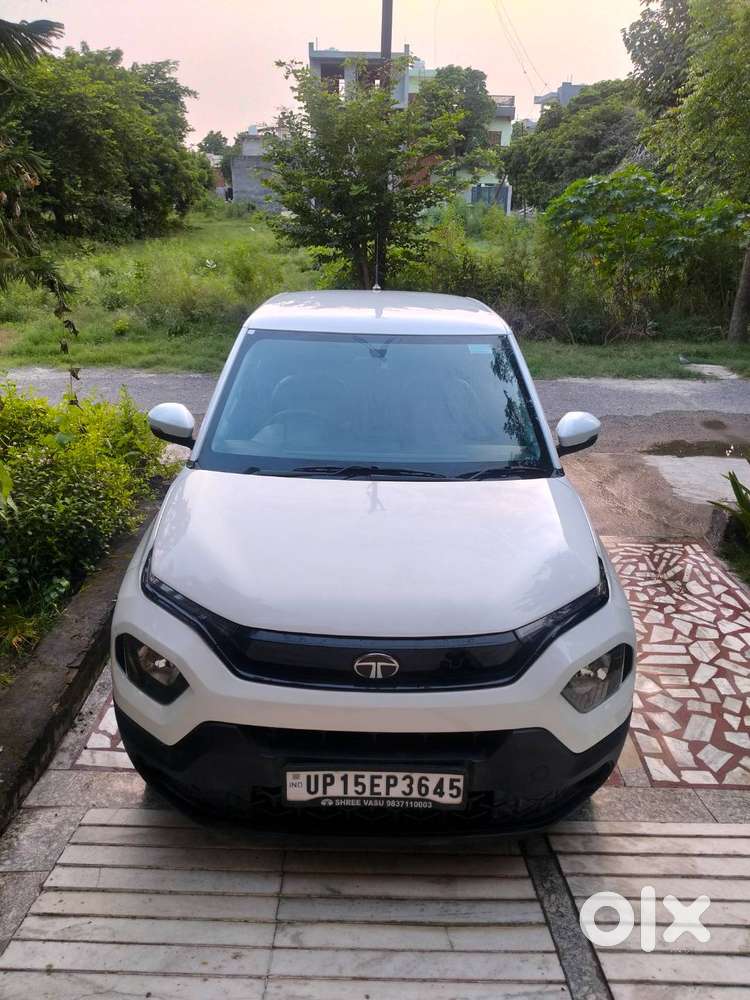 Well Maintained Without Any Scratche At Brand New Condition With All T