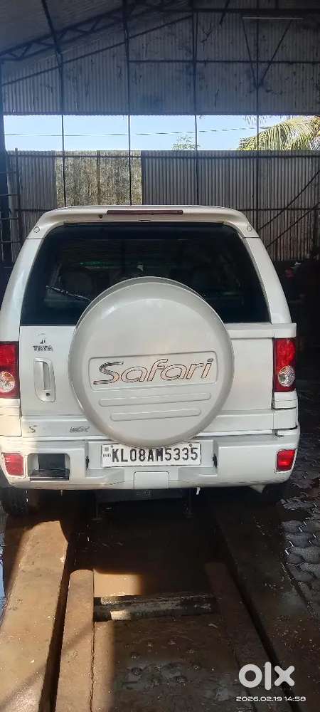 Tata Safari 2009 Diesel 100000 Km Driven