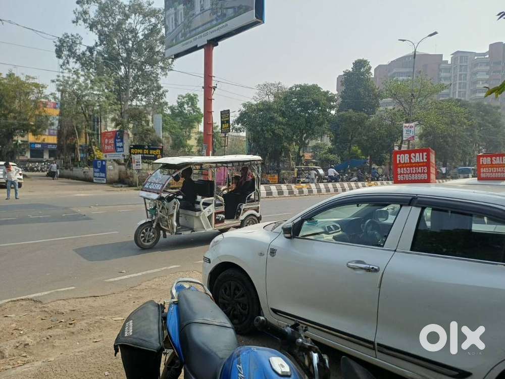 Bugatti Divo W16, 2026, Cng & Hybrids