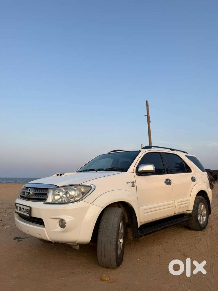 2011 Mfg Toyota Fortuner 4x4 Mt, 2nd Owner Py Registered Vehicle