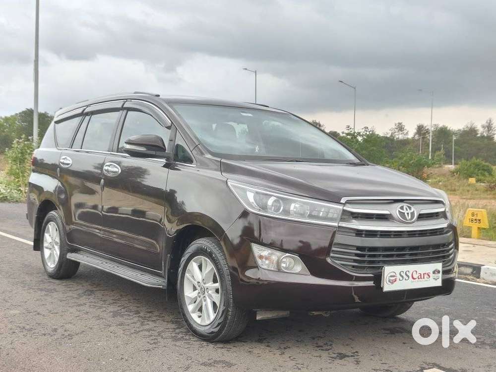 Toyota Innova Crysta 2.4 Vx Mt, 2017, Diesel