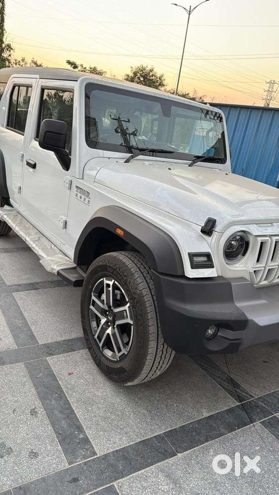 Mahindra Petrol Car 2025