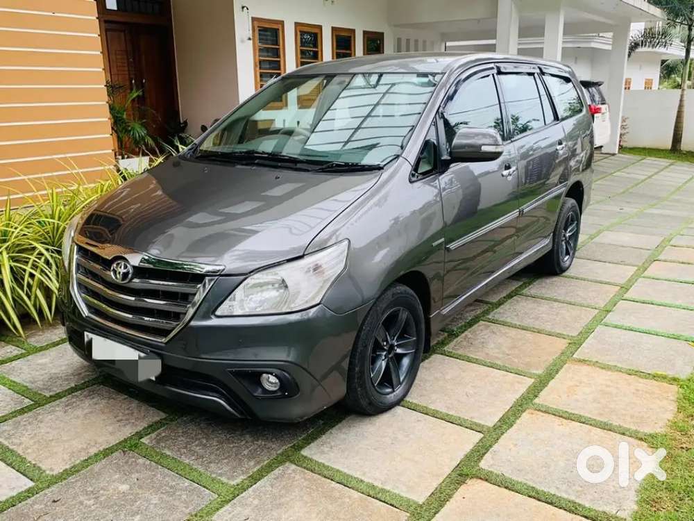 Toyota Innova 2013