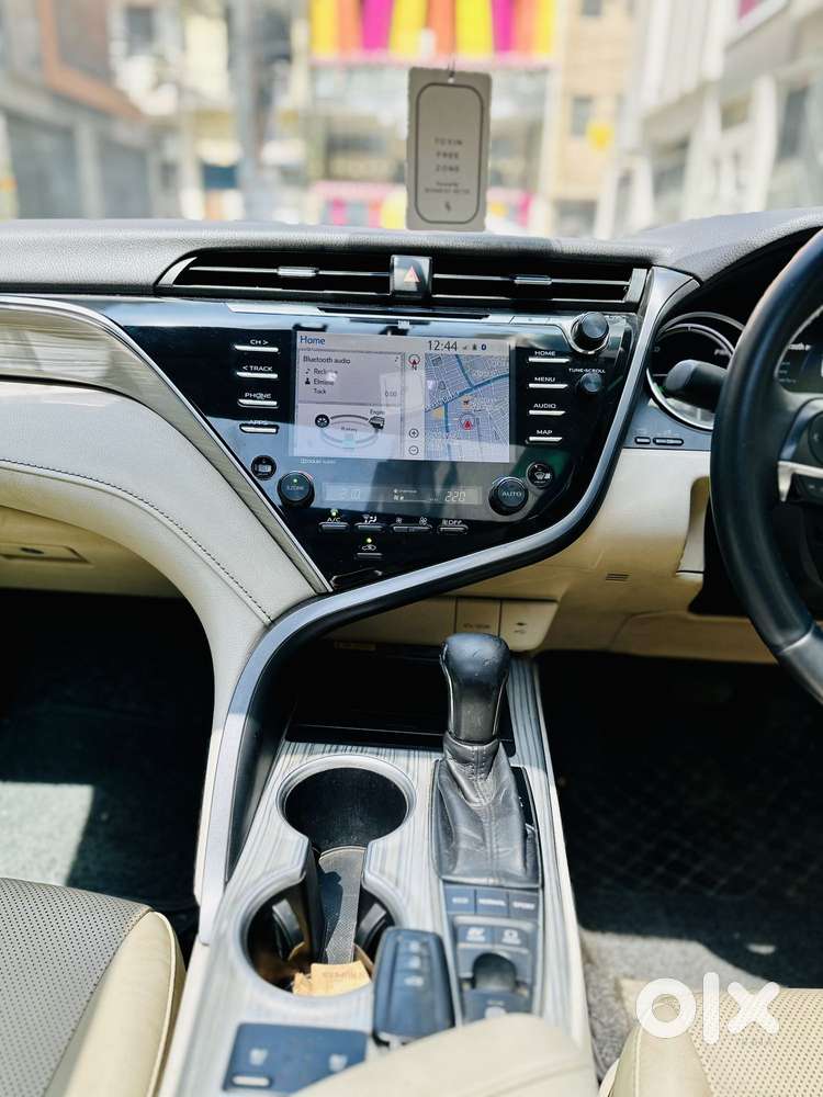 Toyota Camry 2.5 Hybrid, 2020, Petrol