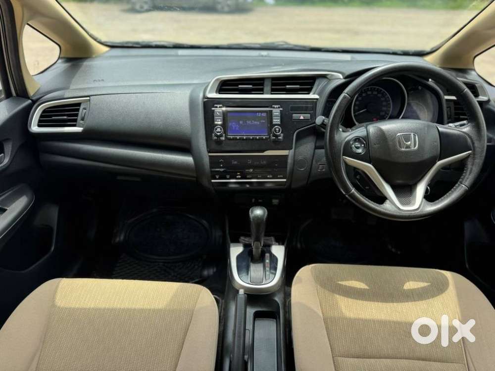 Honda Jazz V Automatic, 2017, Petrol