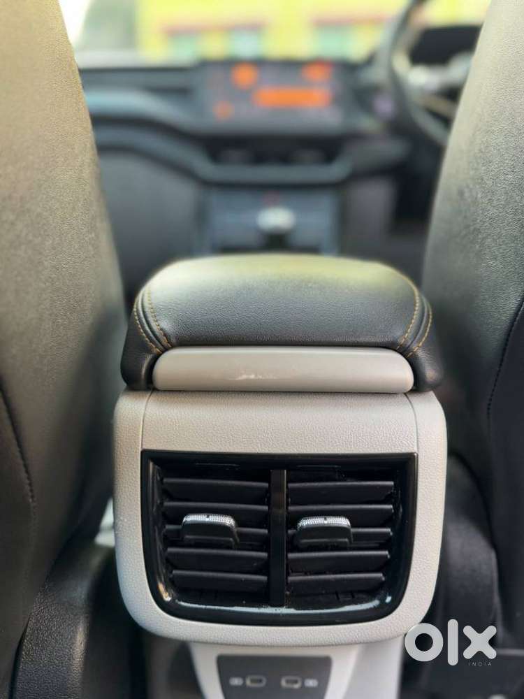 Skoda Kushaq Style 1.5l Tsi Mt, 2022, Petrol