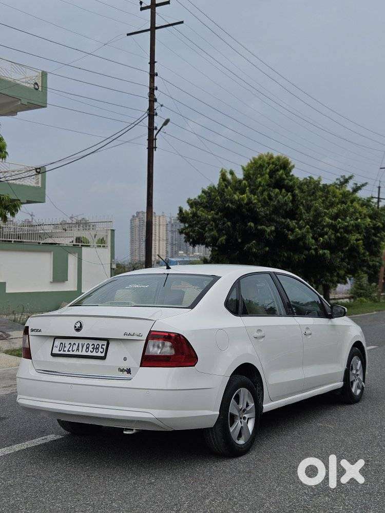 Skoda Rapid 1.0 Rider Plus Tsi At, 2018, Petrol