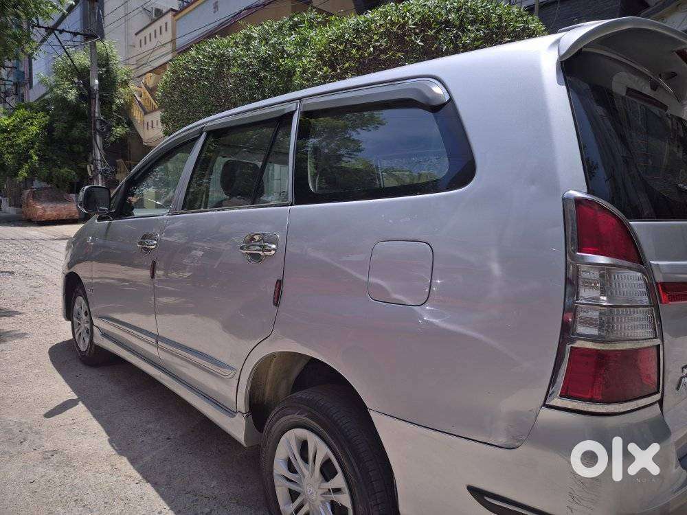 Toyota Innova 2.5 G (diesel) 8 Seater, 2014, Diesel