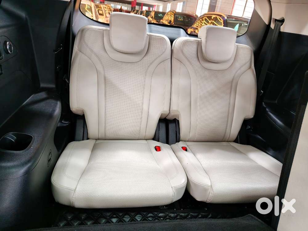 Mahindra Xuv700 2.0 Ax 7 Petrol At Str, 2024, Petrol