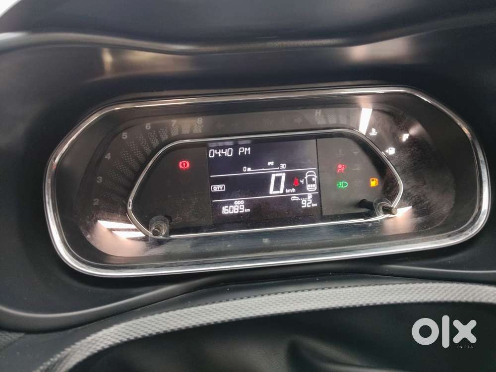Tata Nexon 1.5 Revotorq Xz Plus Dual Tone, 2025, Diesel