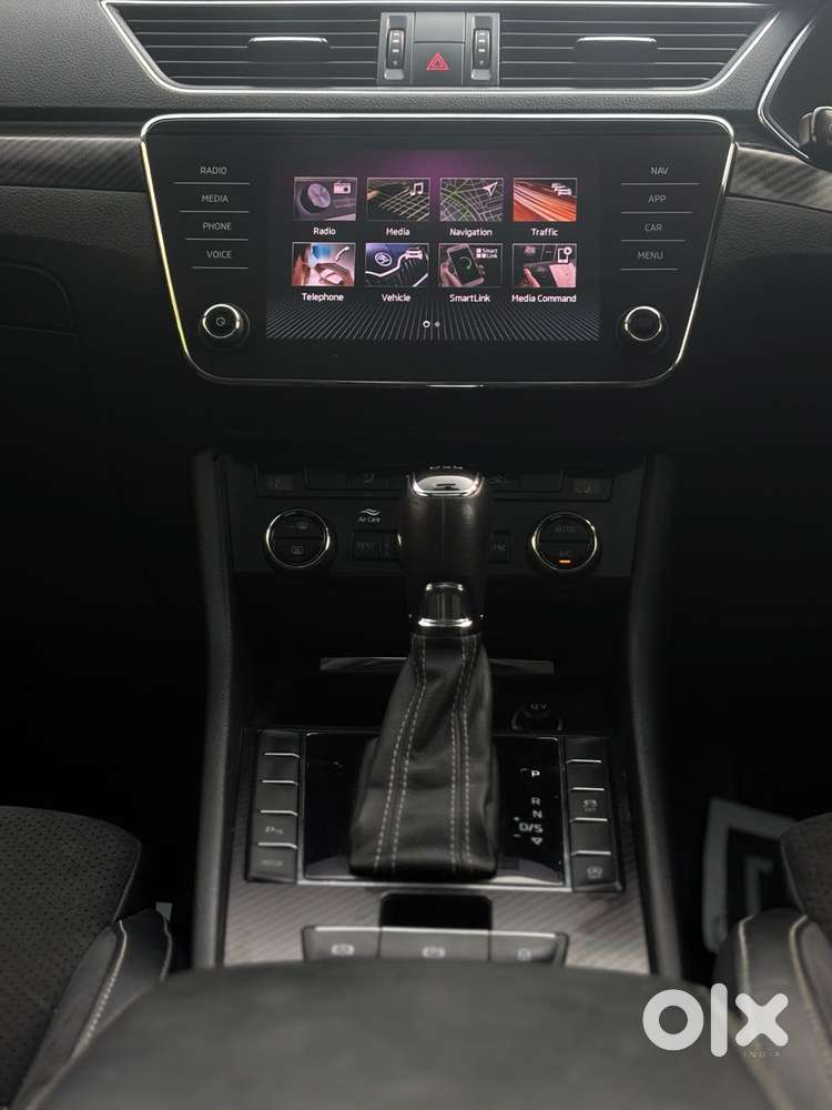 Skoda Superb Sportline 1.8 Tsi At, 2021, Petrol