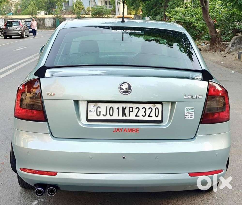 Skoda Laura Elegance 2.0 Tdi Cr At, 2012, Diesel