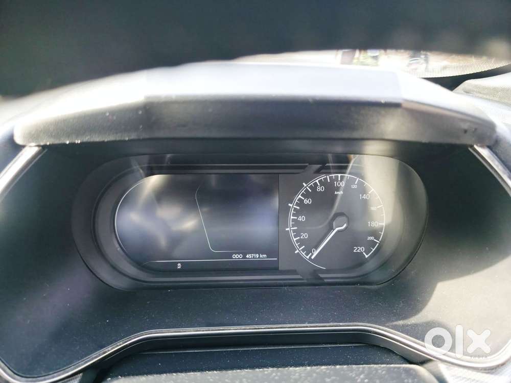 Tata Safari 2.0 Xza Plus 6 S Dark Edition, 2022