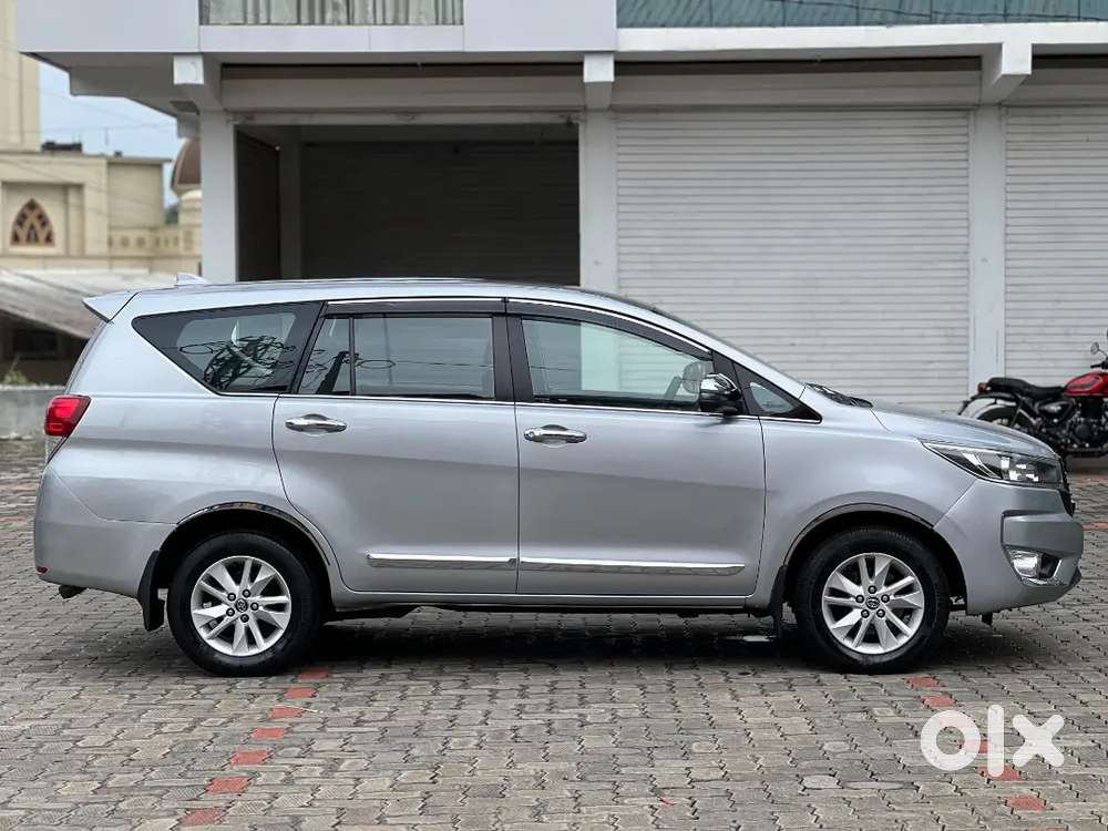 Toyota Innova Crysta 2.4 2018 Model Well Maintained