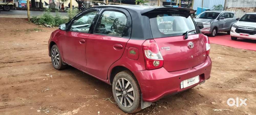 Toyota Etios Liva Vx Dual Tone, 2017, Petrol