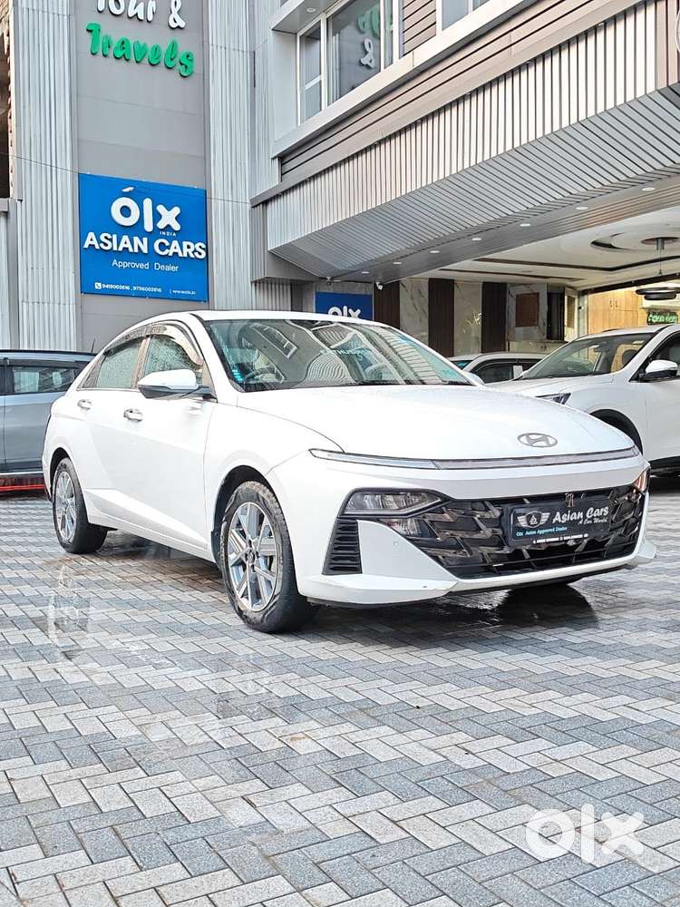 Hyundai Verna 1.5 Sx Petrol Mt, 2023, Petrol