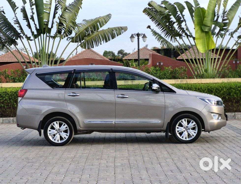 Toyota Innova Crysta 2.8 Zx At, 2016, Diesel