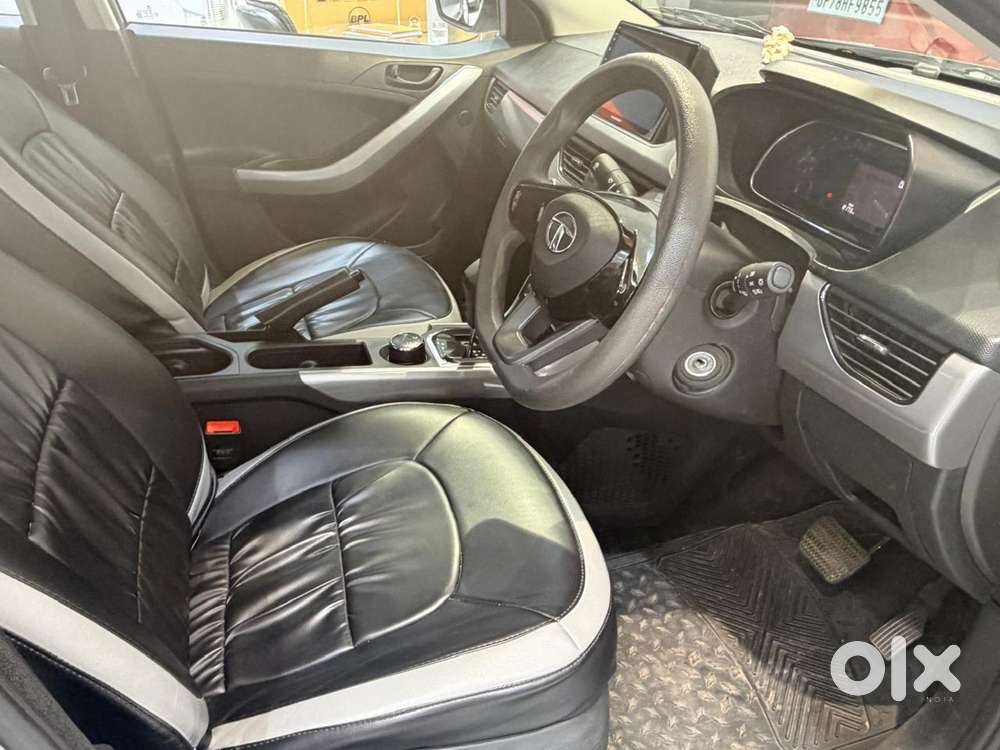 Tata Nexon 1.2 Revotron Xma Amt (s), 2023, Petrol
