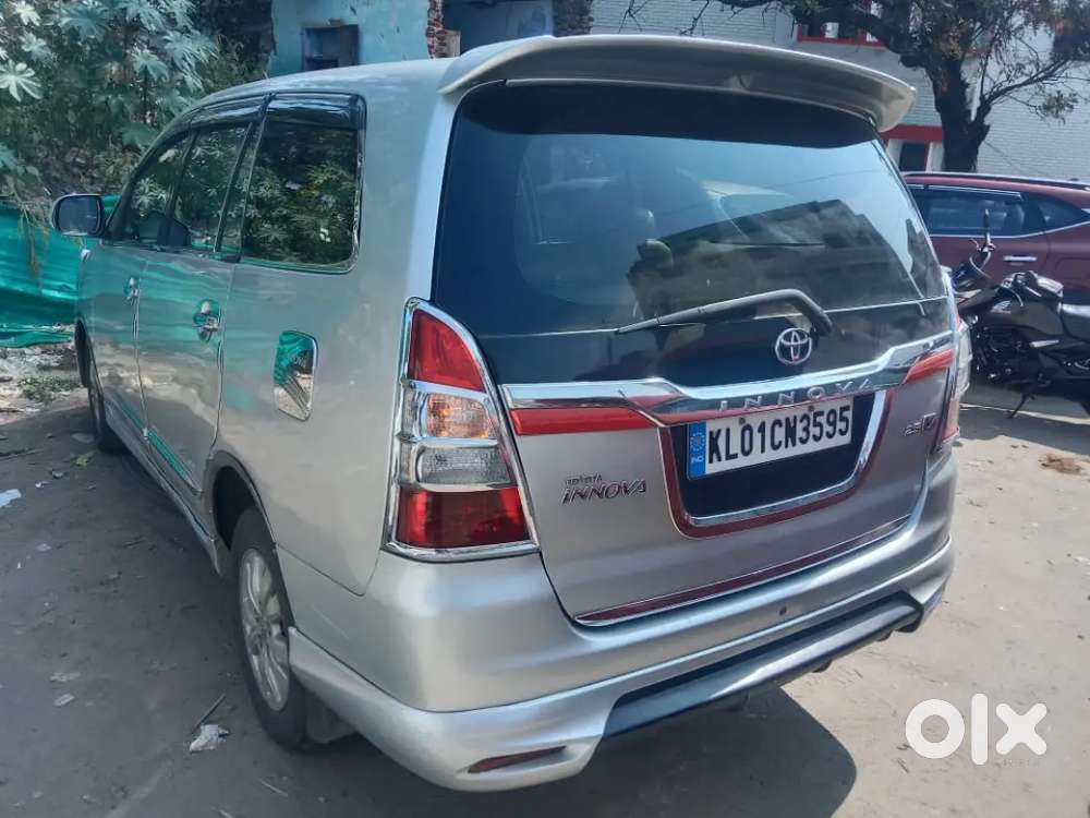Innova 2009 Diesel Well Maintained  Very Good Engine Comfort Ride