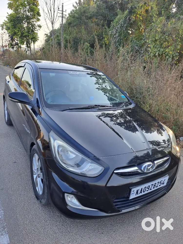 Hyundai Verna 2011