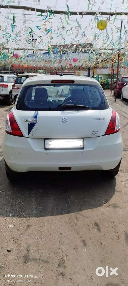 Maruti Suzuki Swift 1.3 Zxi, 2015, Petrol