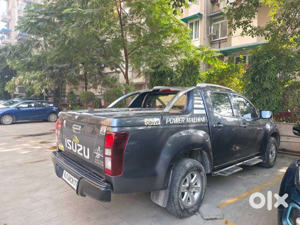 2017 Isuzu V-cross 4x4  1.5l Km  Jaipur Reg  Bs4 Diesel  ₹8l