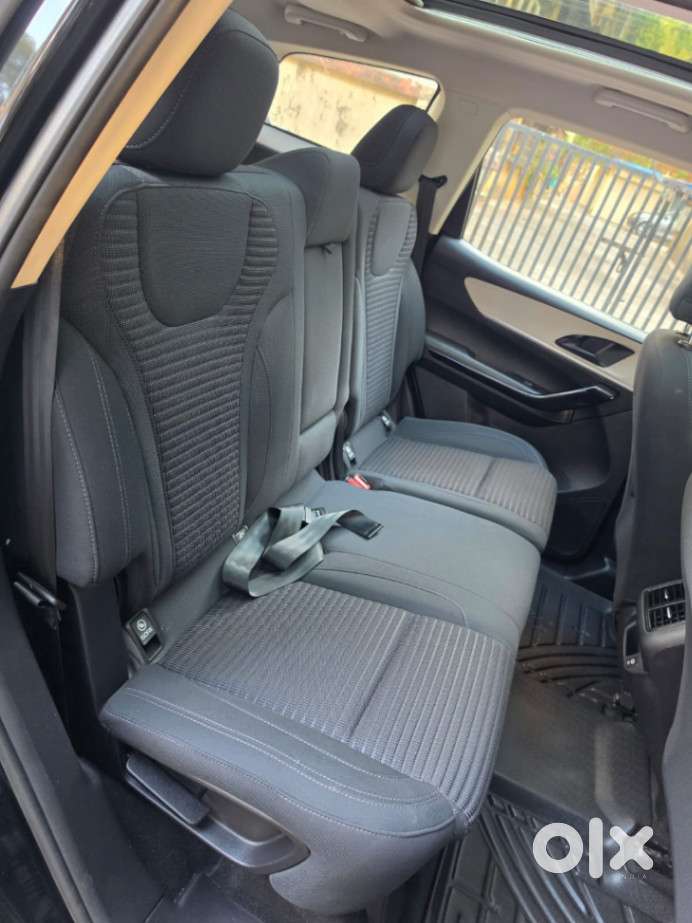 Mahindra Xuv700 2.2 Ax 5 Diesel Mt 7 Str, 2024, Diesel