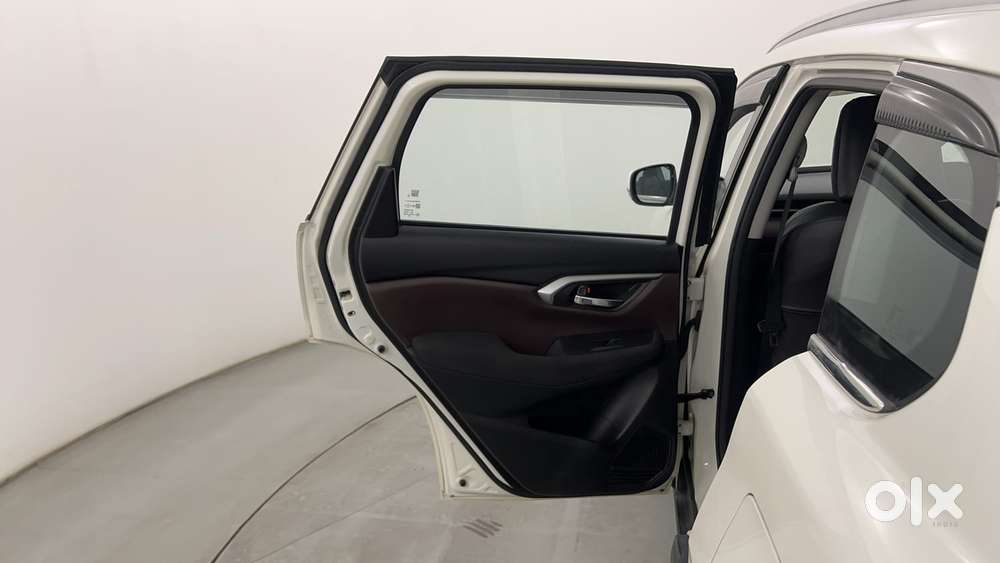 Maruti Suzuki Grand Vitara 1.5 Delta Cng, 2024, Cng & Hybrids