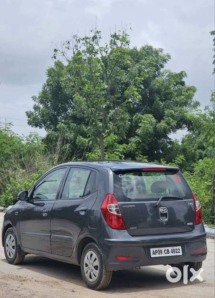 Hyundai I10 Sportz At, 2010, Petrol