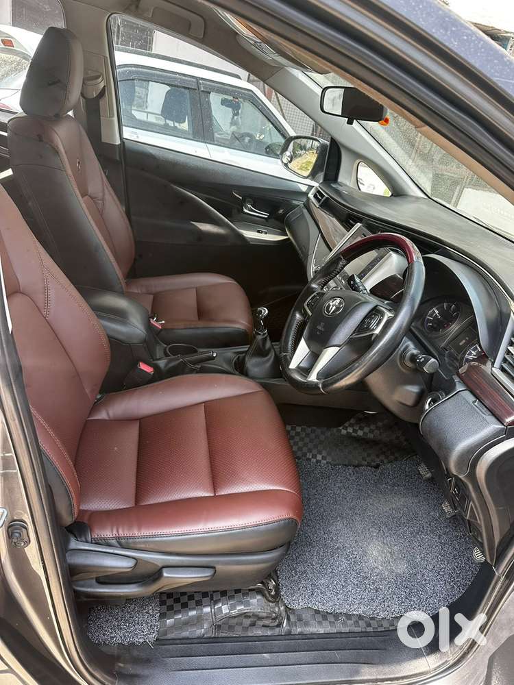 Toyota Innova Crysta 2017